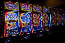 77idn koleksi permainan lengkap slot casino dan tembak ikan terbaik